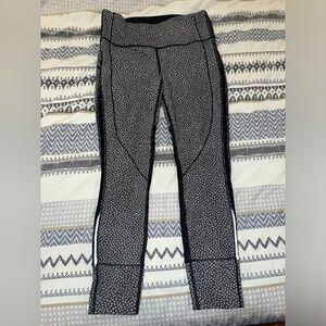 Lululemon Pace Rival Crop Leggings‎ size 6